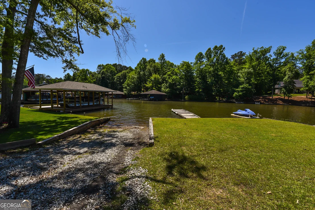 Photo of 209 Lee Road 2121