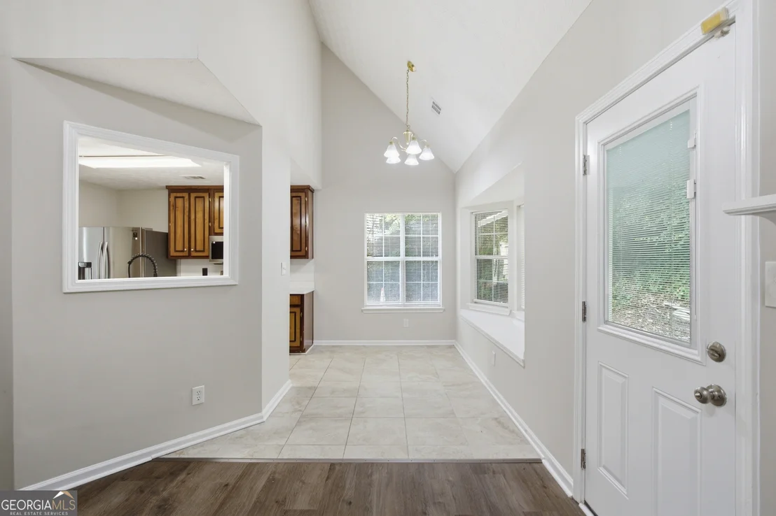 Photo of 5482 Riverside Drive