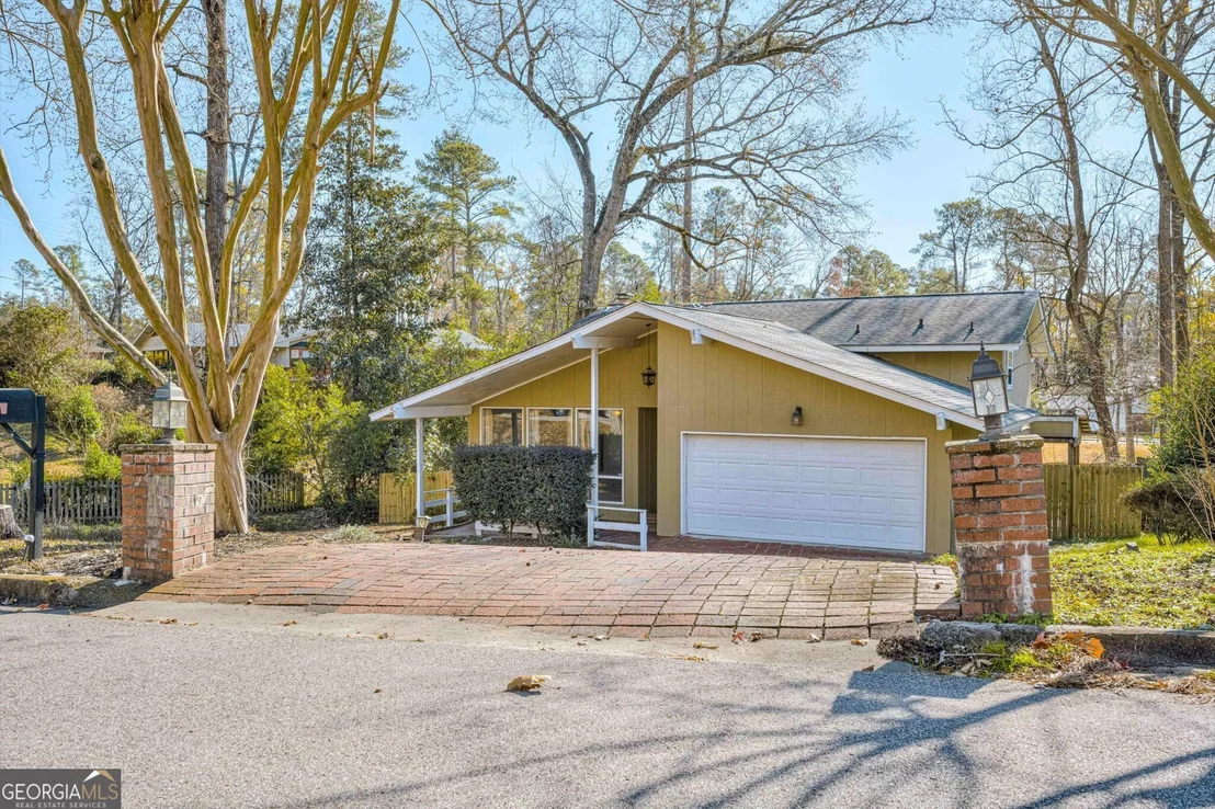 Photo of 715 Hammond Drive