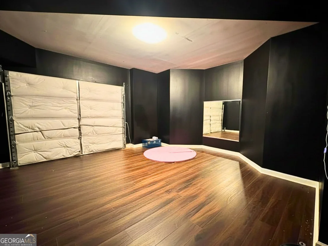Photo of 302 Shadow Glen