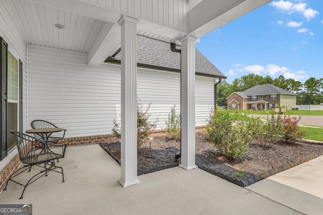 Photo of 166 SE Baker Field Lane