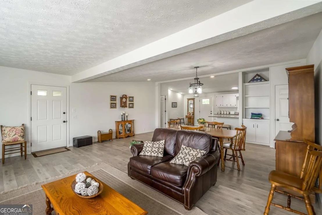 Photo of 1180 Green Briar Drive