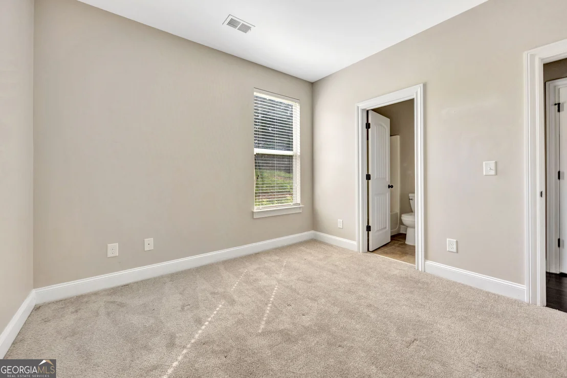 Photo of 910 Southfork Drive