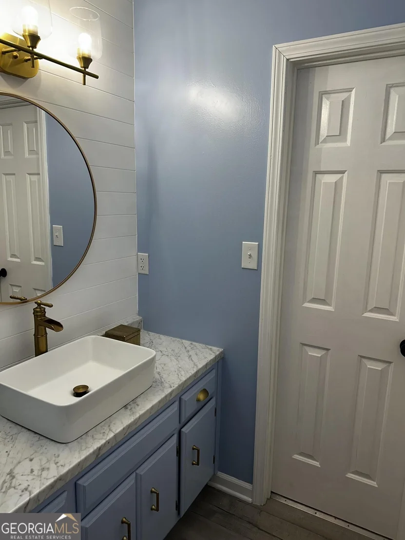 Photo of 692 Crawford Circle