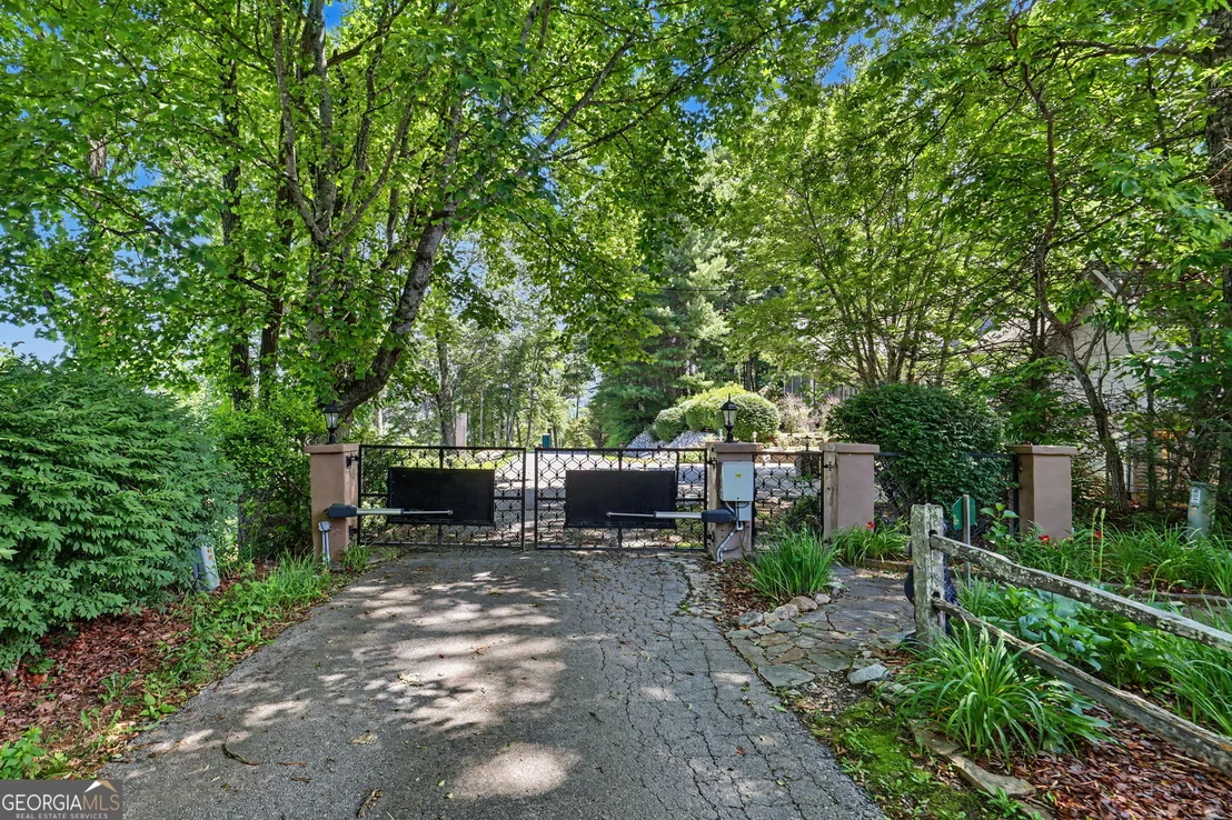 Photo of 2379 Ridgepole Drive