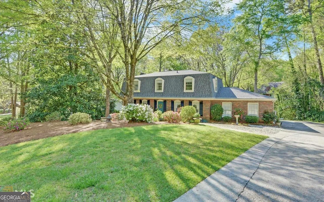 Photo of 84 Oak Creek Circle
