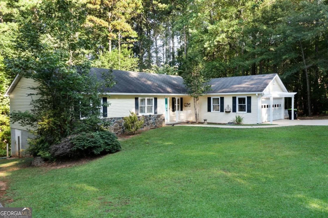Photo of 25 Shadowood Lane