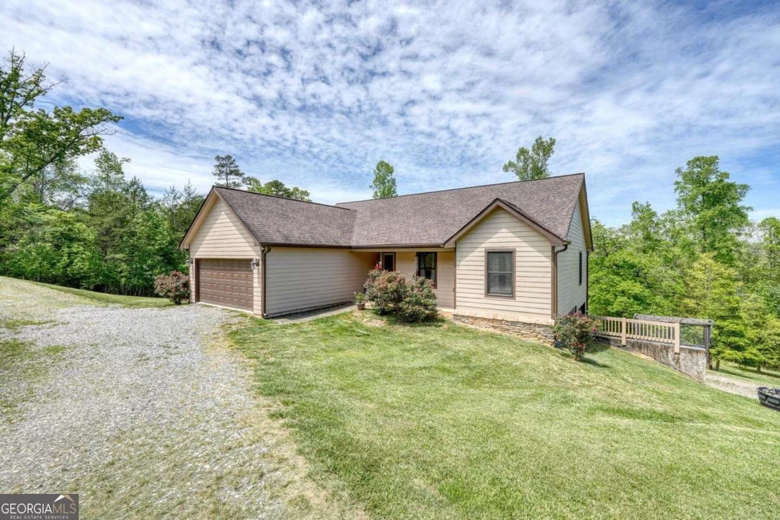 Photo of 366 Upper Fox Trail