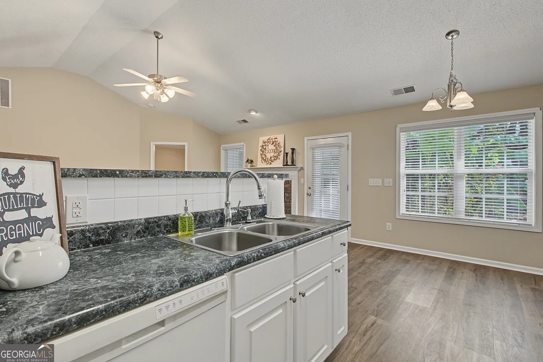 Photo of 70 Green Spring