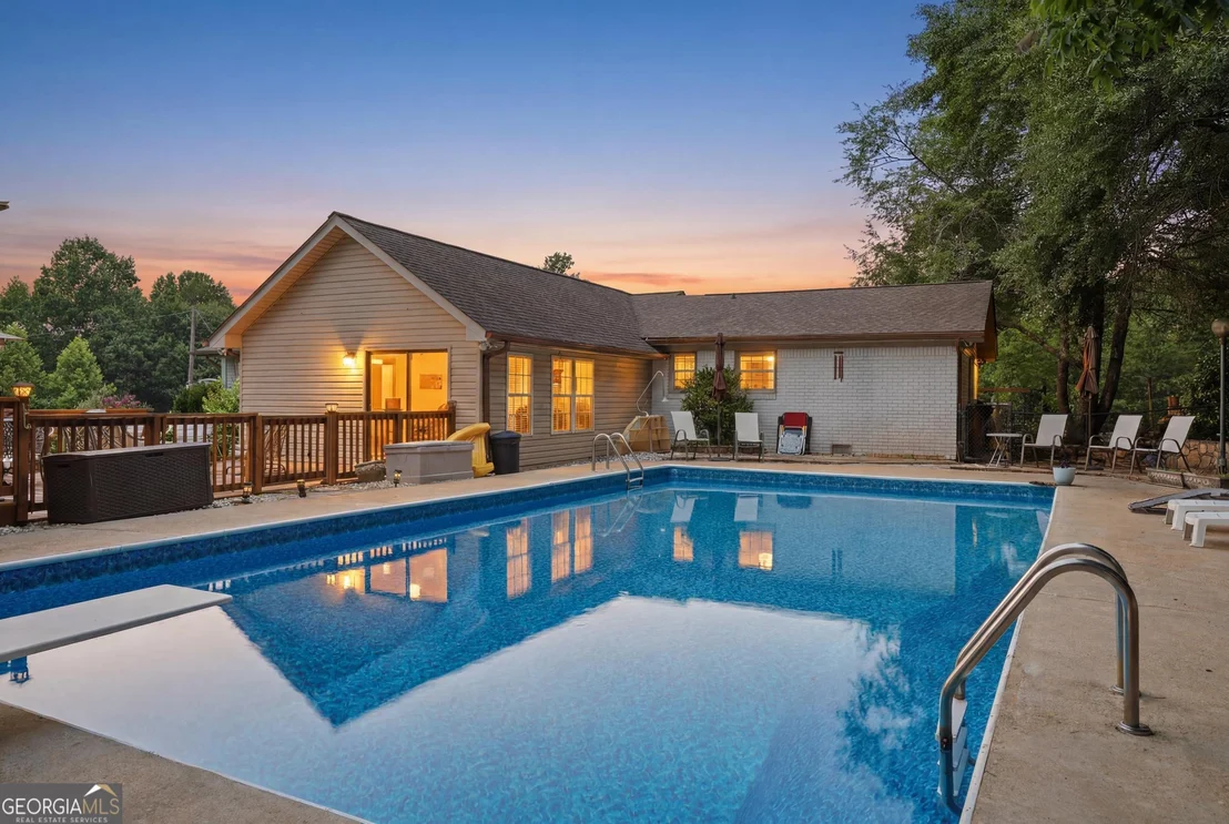 Photo of 125 Windsor Drive