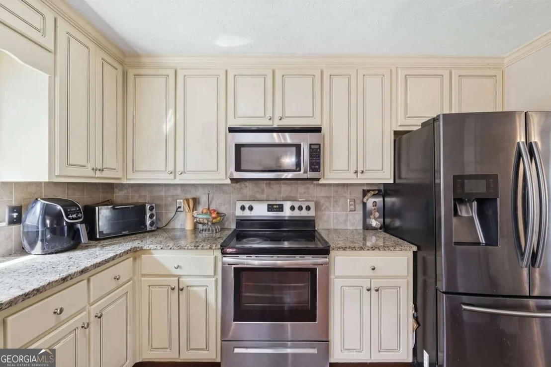 Photo of 1490 Chalet Circle