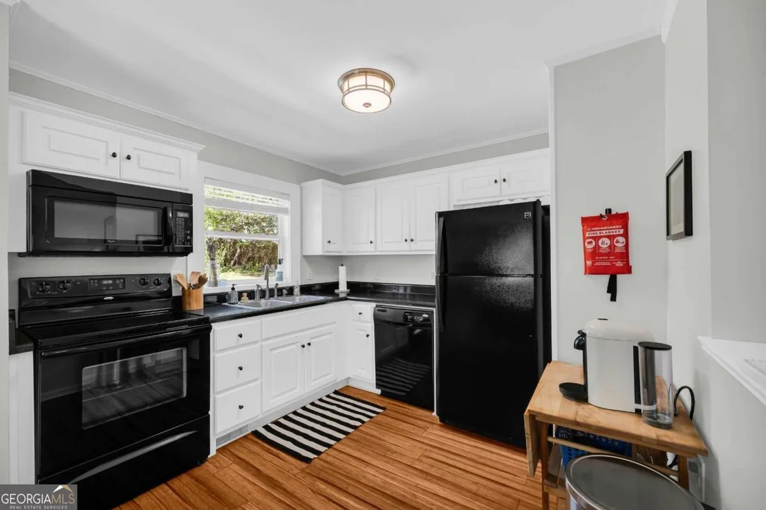 Photo of 330 Pine Needle Road