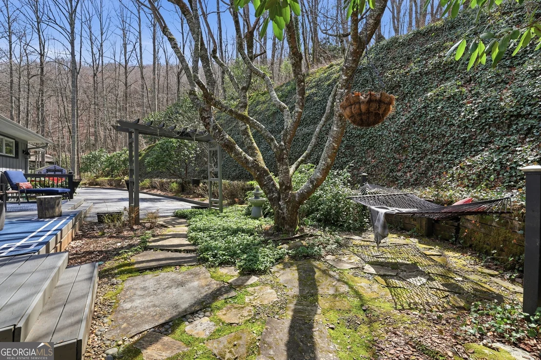 Photo of 499 Ridgepole Drive