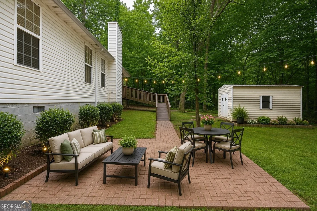 Photo of 320 River Chase Drive