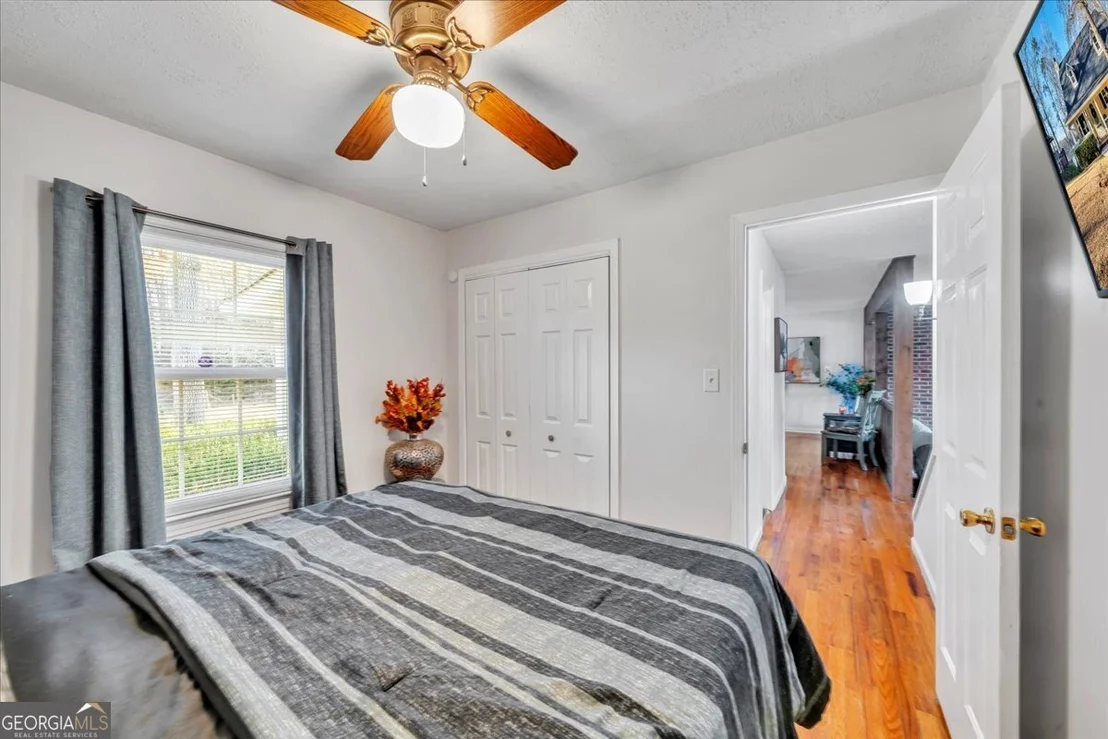 Photo of 330 Greentree Parkway