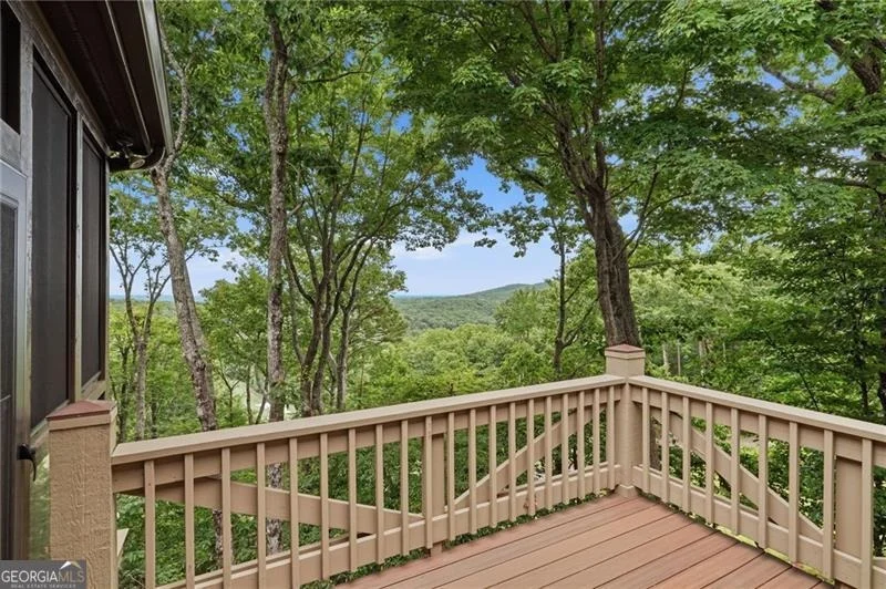 Photo of 861 Summit Drive