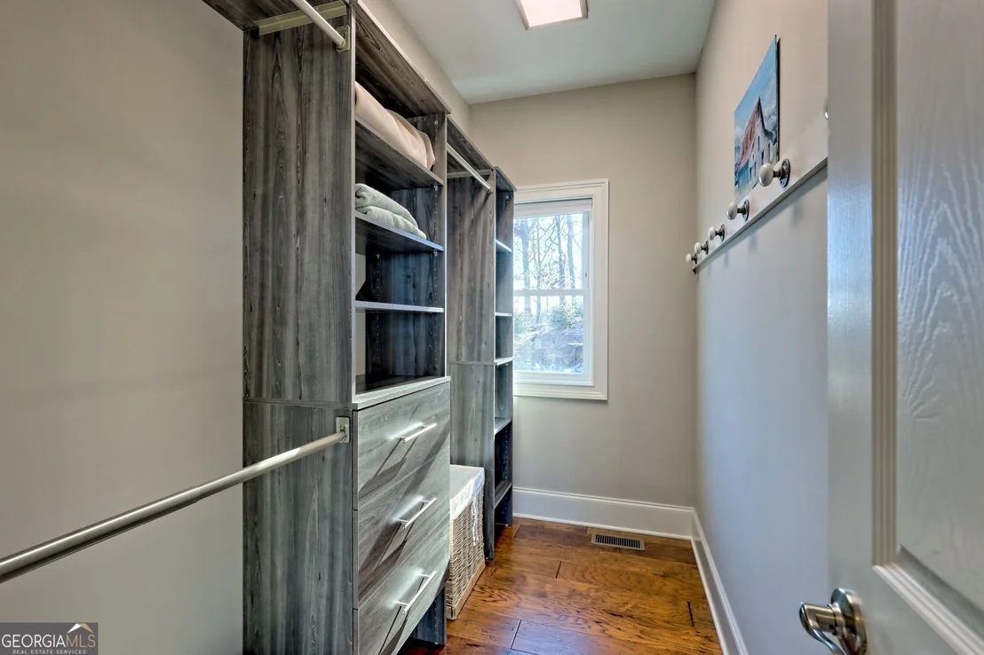 Photo of 916 Arbor Drive