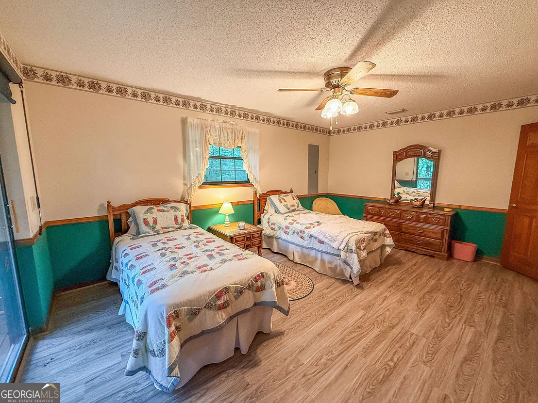 Photo of 195 Cedar Lane