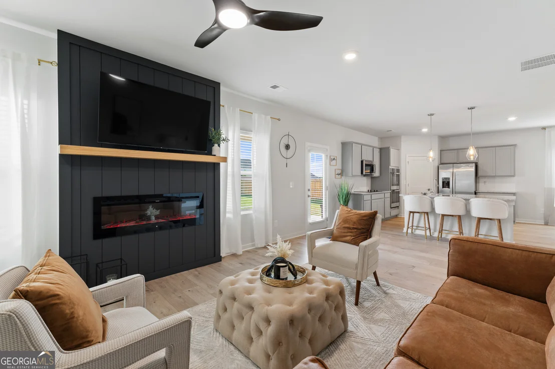 Photo of 404 Daffodil Lane