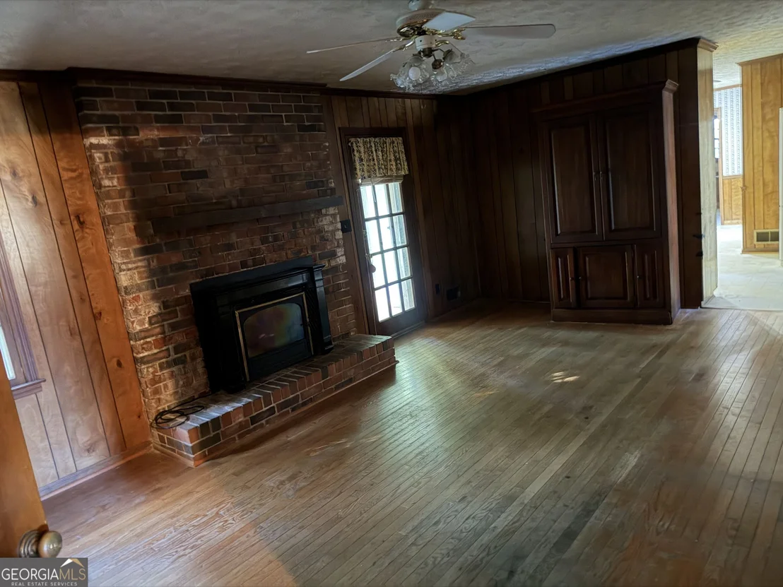 Photo of 299 Rainer Road