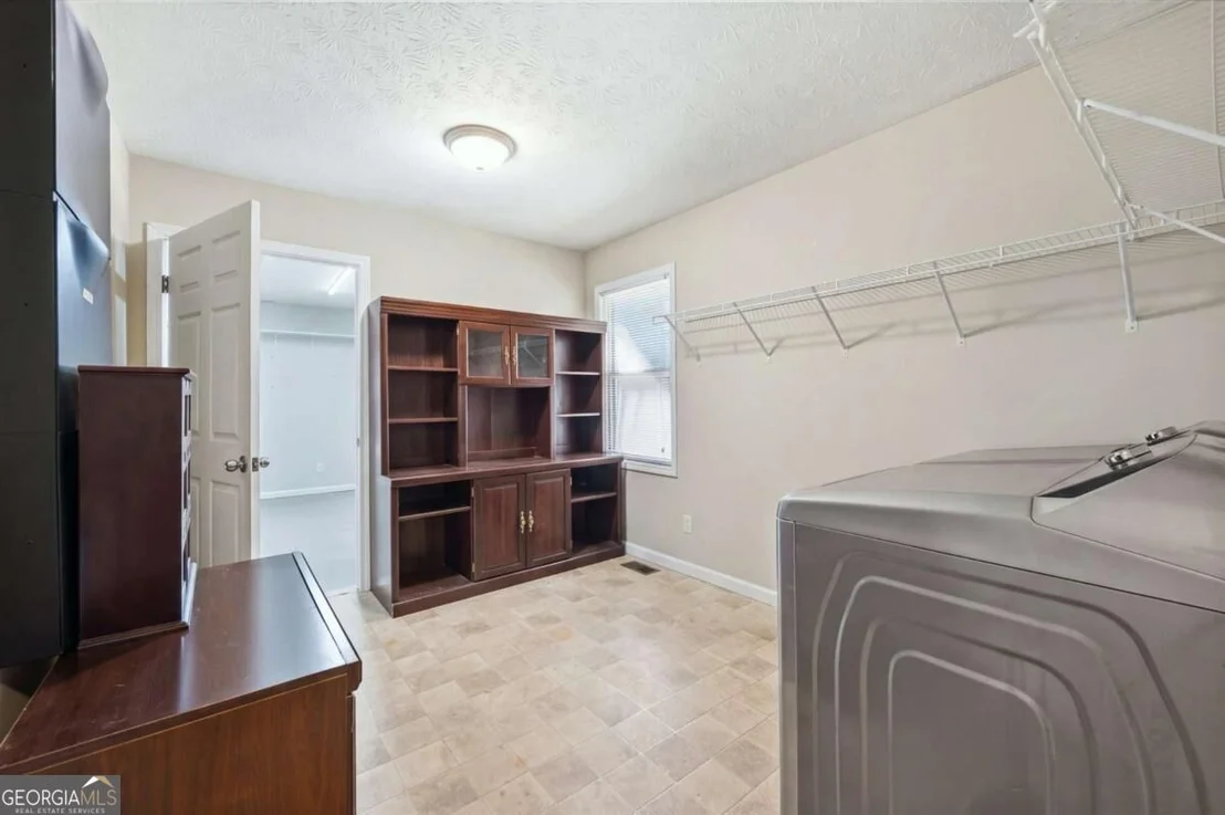 Photo of 1490 Chalet Circle
