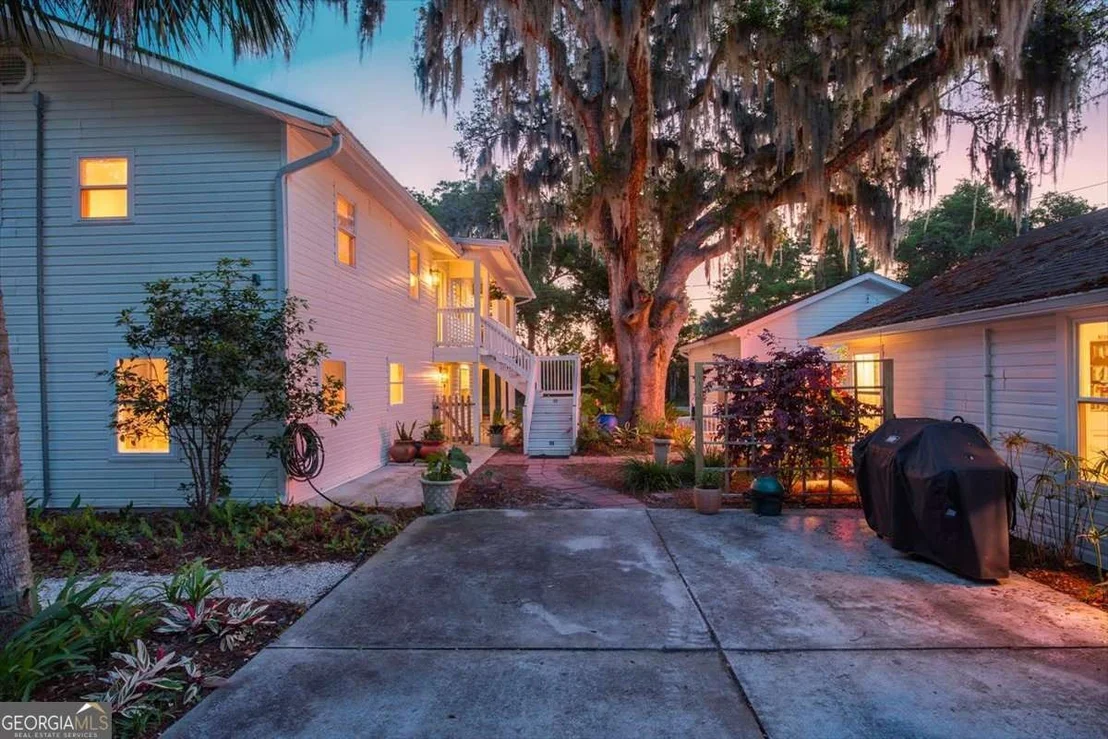 Photo of 210 Battery Way