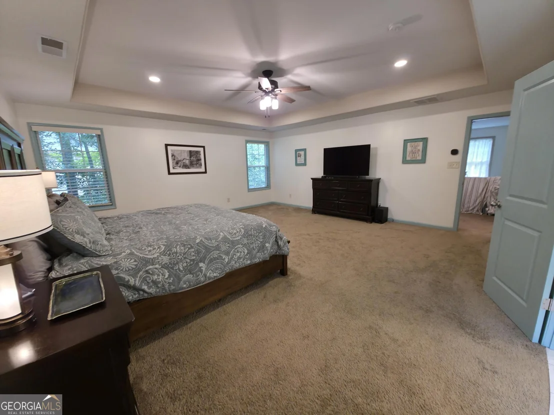 Photo of 96 Oak Leaf Way