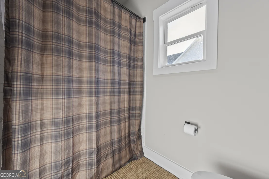 Photo of 152 White Oak Way