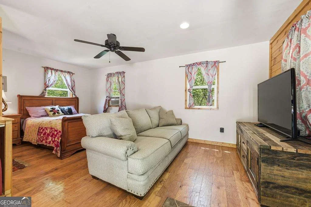 Photo of 106 Roaring Creek Lane