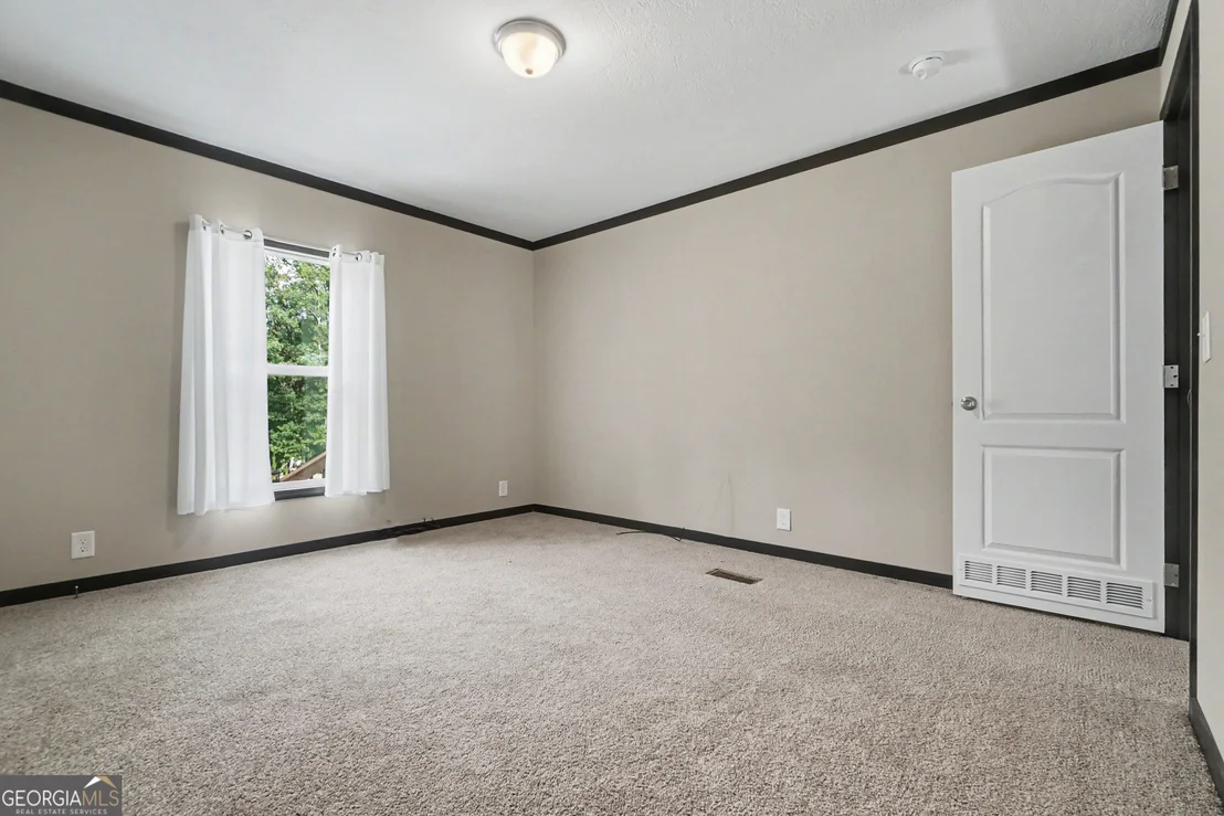 Photo of 257 Iris Drive