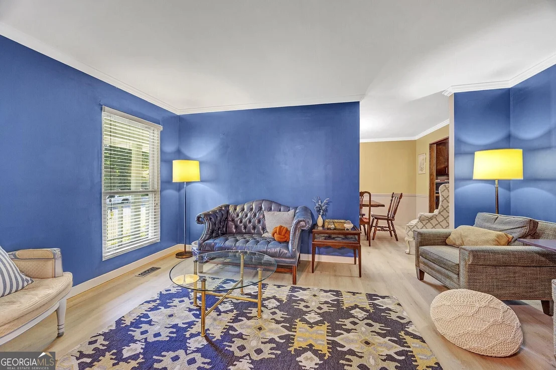 Photo of 1137 Clairmont Place