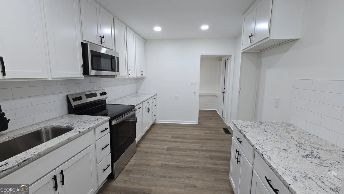 Photo of 2192 General Winship Drive