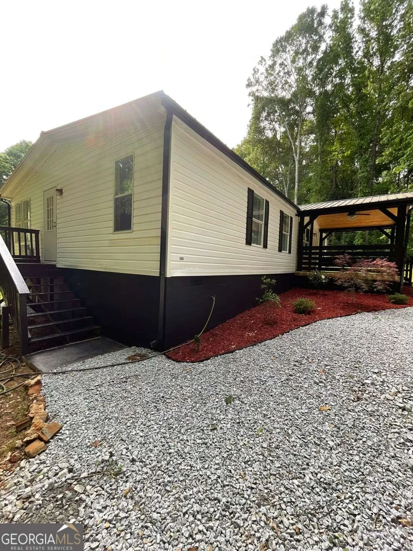 Photo of 906 Jefferson River Road
