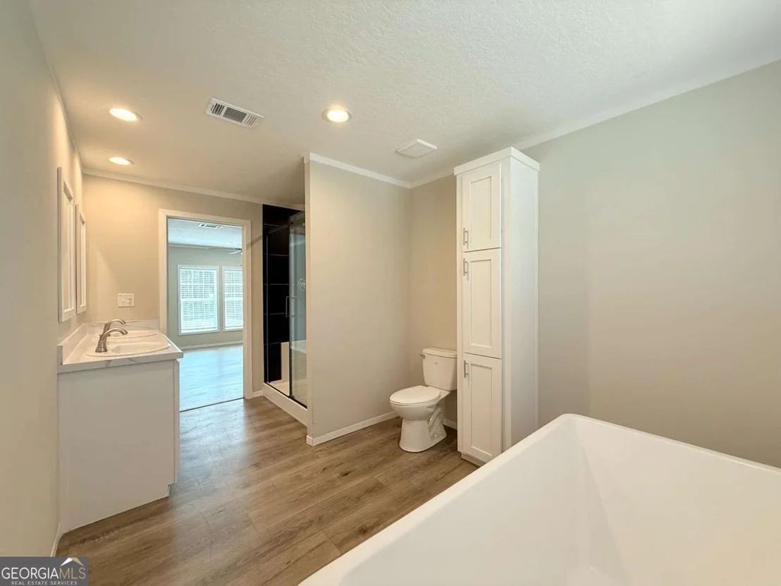 Photo of 5240 Owens Road