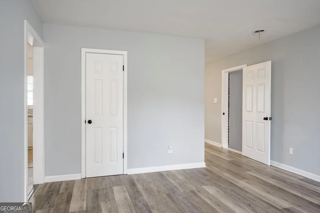 Photo of 2320 Mimosa