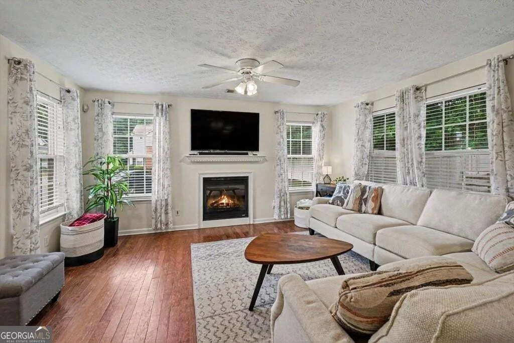 Photo of 321 Windcroft Lane