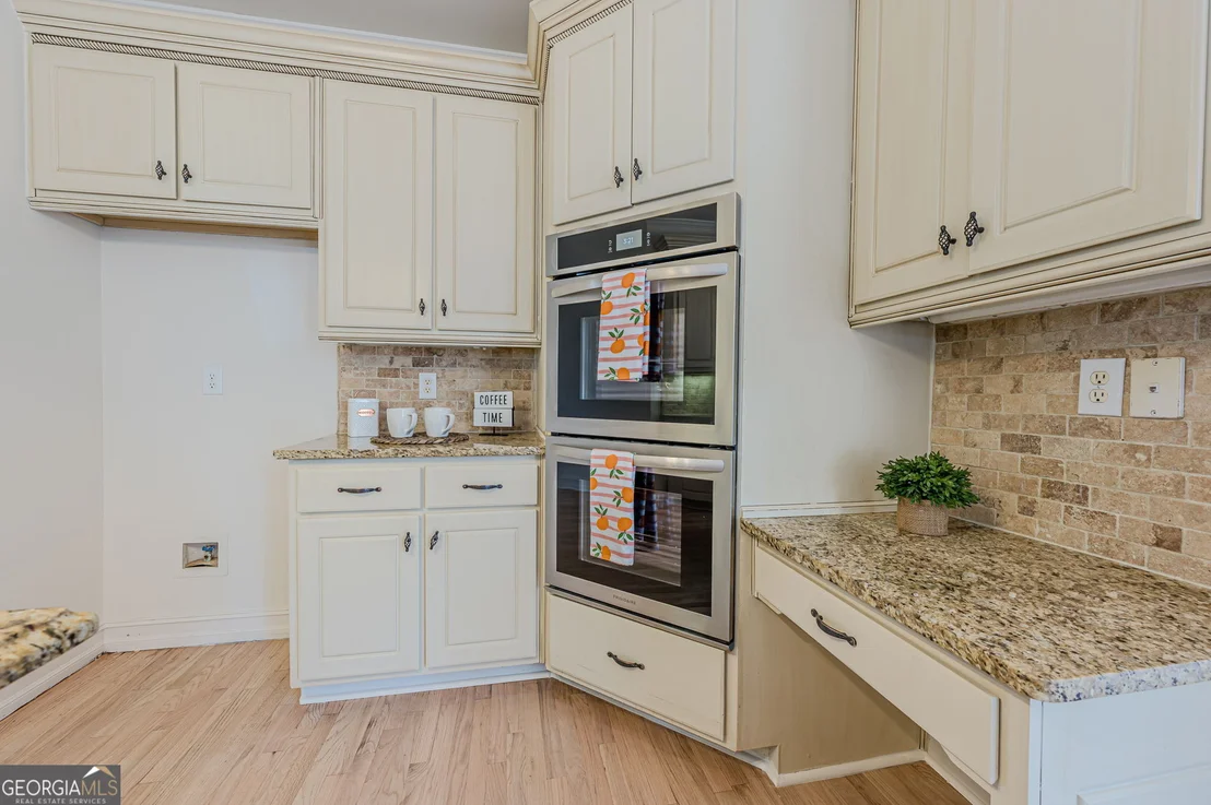 Photo of 6270 Deerwoods Trail