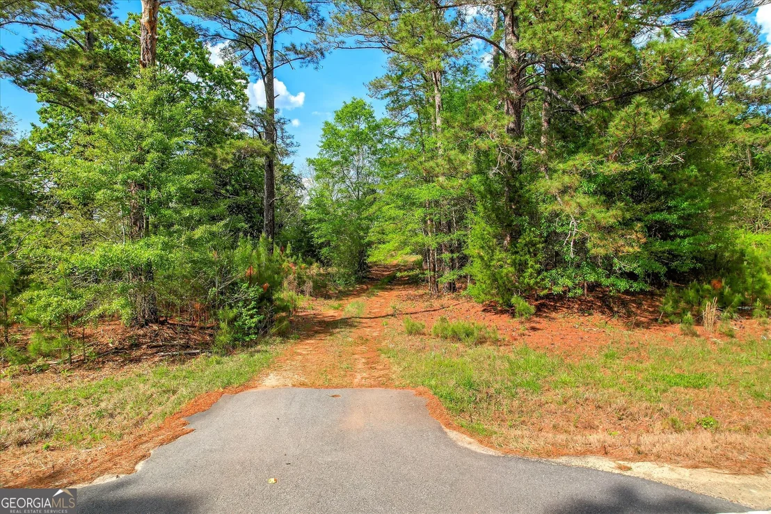 Photo of 6995 Cobbham Road
