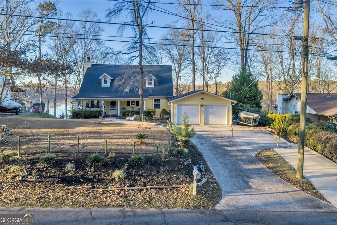 Photo of 330 Greentree Parkway