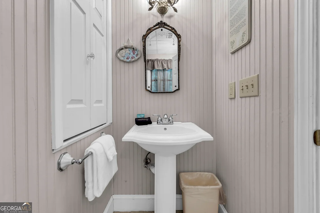 Photo of 445 Skyview Circle