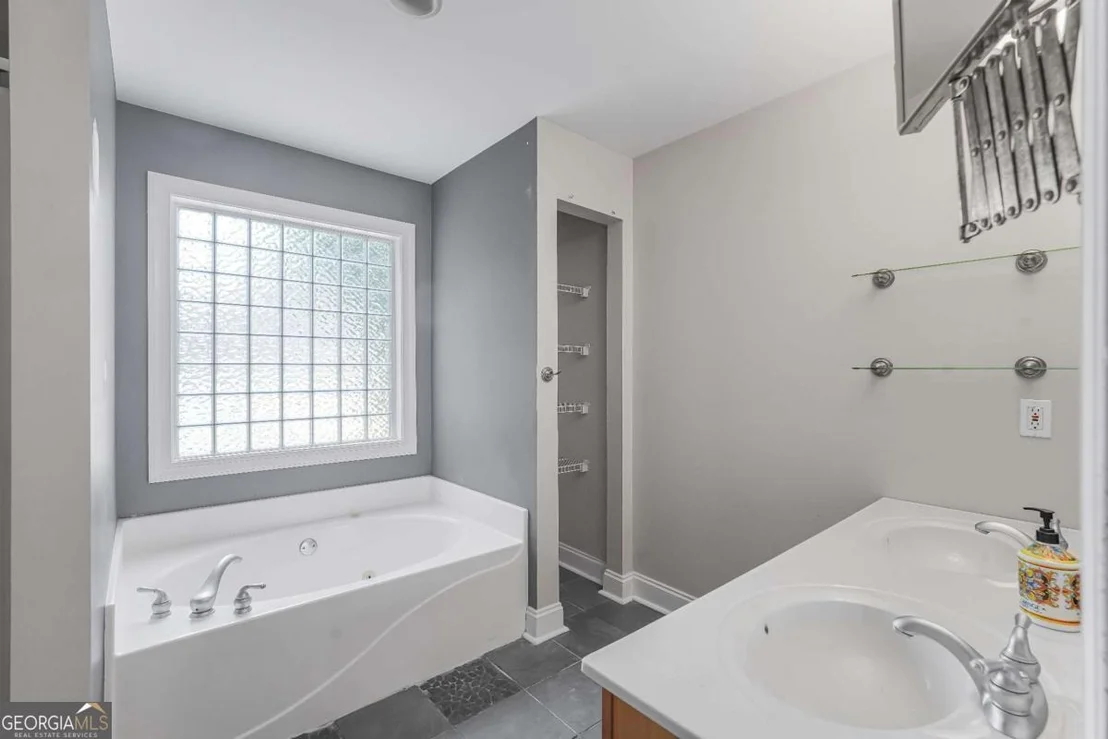 Photo of 481 Pine Drive
