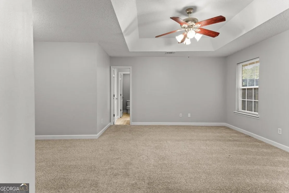 Photo of 270 Sassafras Lane
