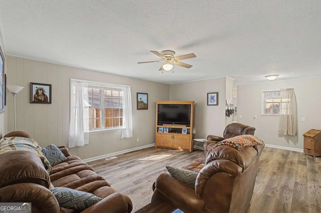 Photo of 123 Deer Park Lane