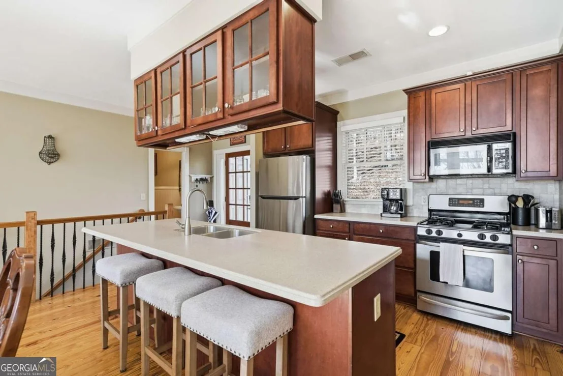 Photo of 425 Sanderlin Mountain Drive