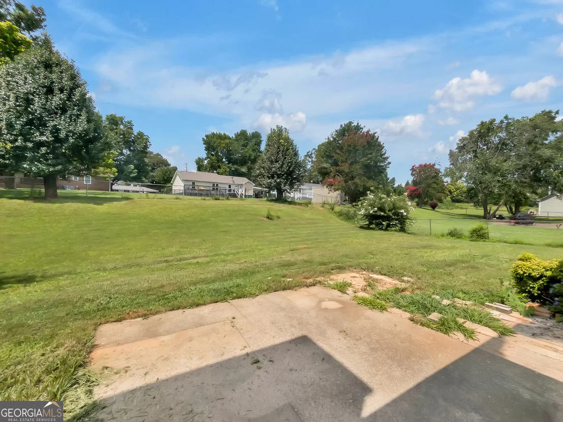Photo of 1021 Windsor Drive