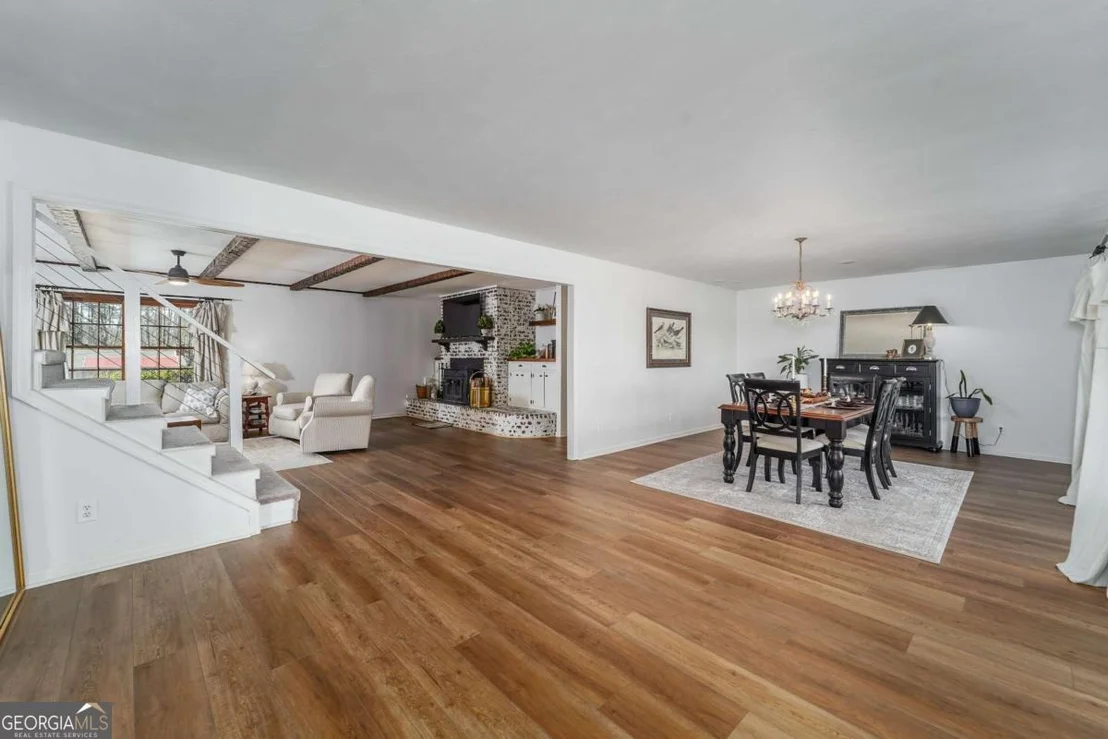 Photo of 403 Rose Lane