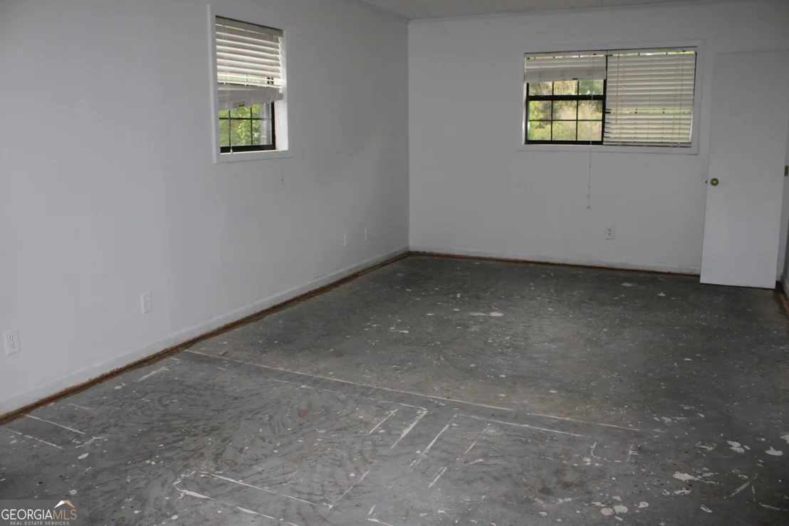 Photo of 338 Lakeview Drive