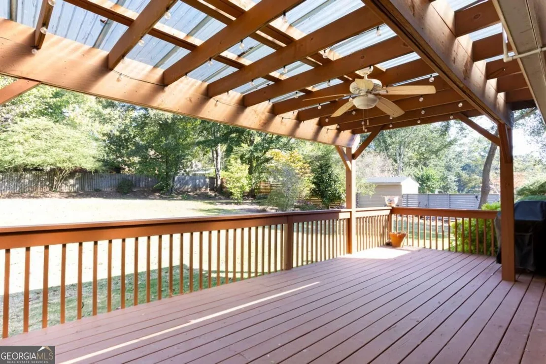 Photo of 461 Highview Drive SE