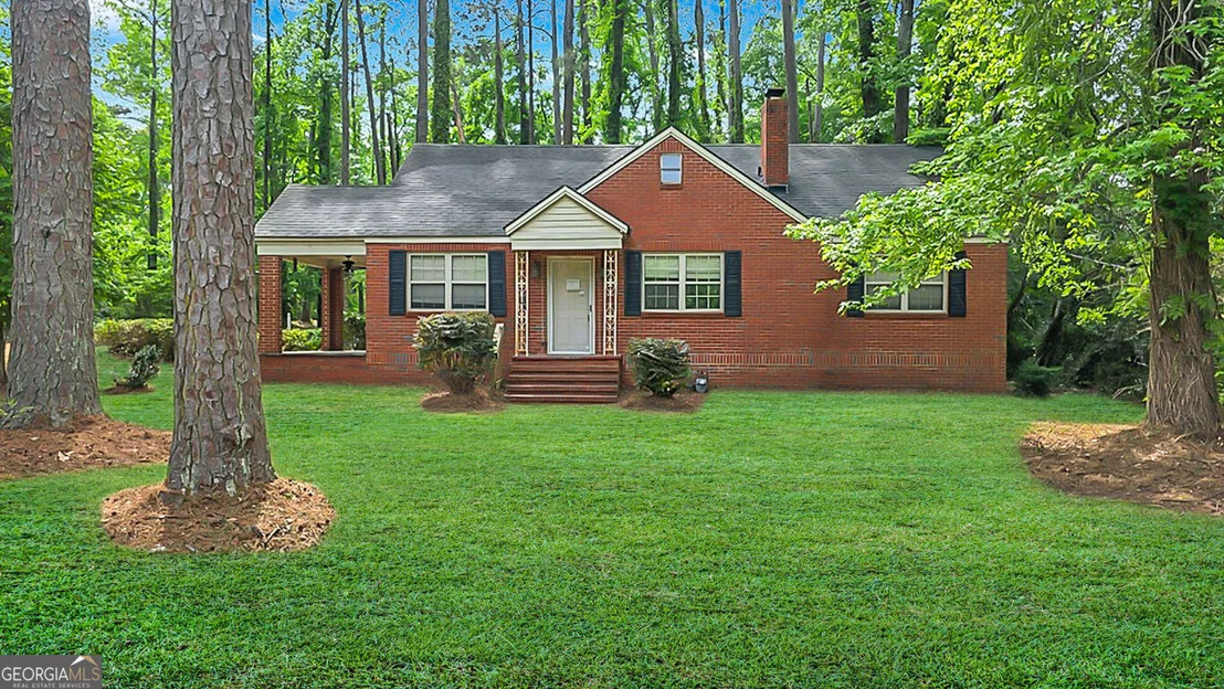 Photo of 819 Hillcrest Drive