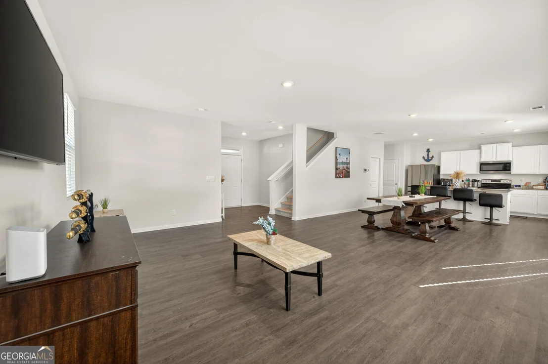 Photo of 401 Hughes Lane